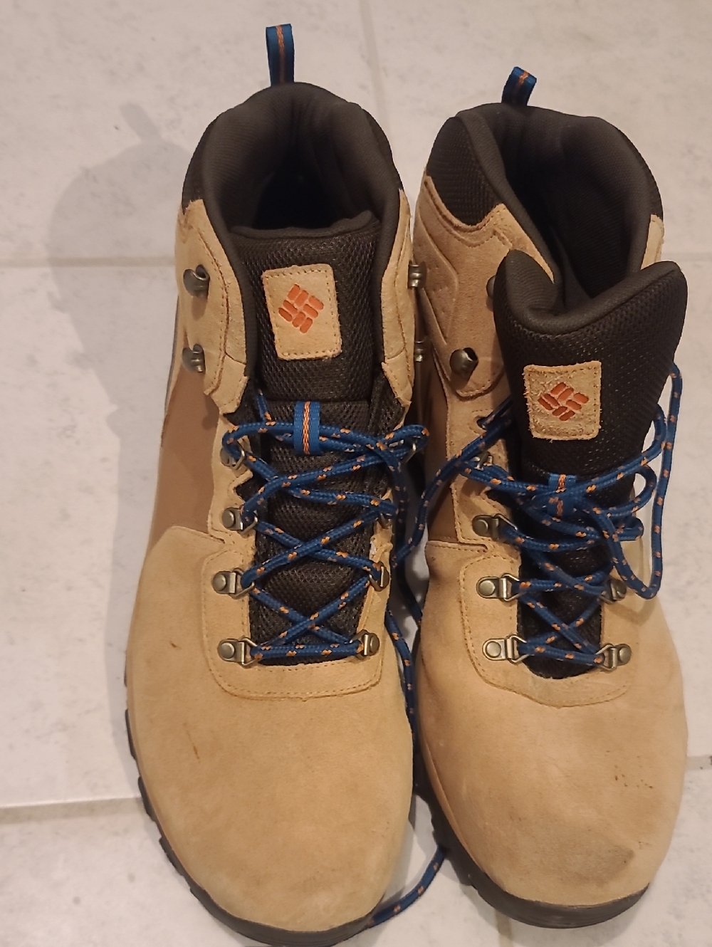 Columbia Tan Suede Hiking Boots with Blue Accent Laces